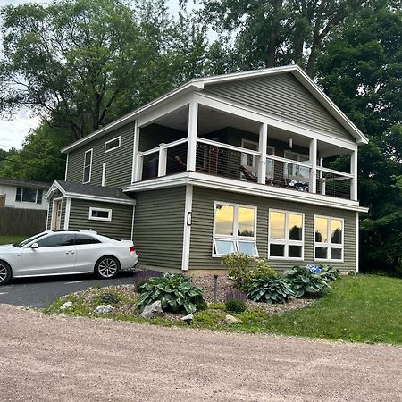 Roberts Lake House Room #3 Колчестър Екстериор снимка